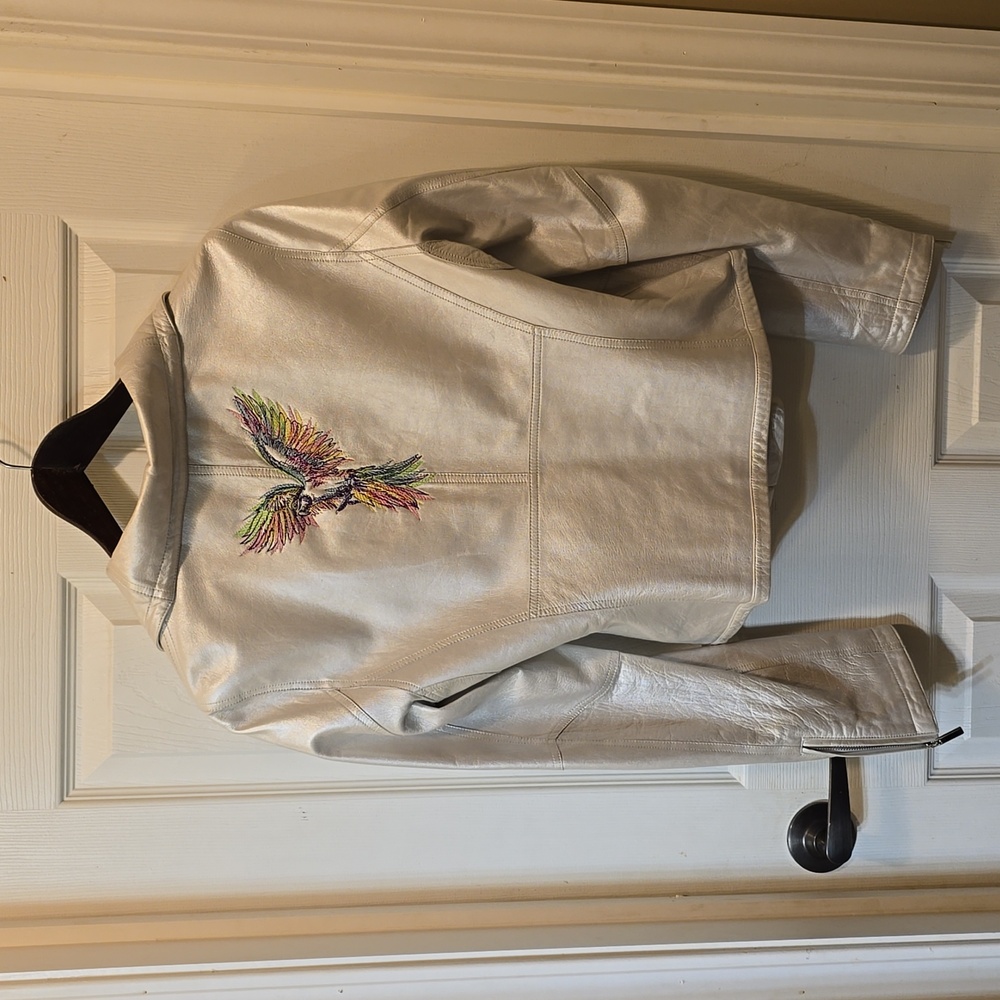 VINTAGE CARLISLE Silver Leather Moto Style Jacket SZ 4 Embroidery Parrot On Back
